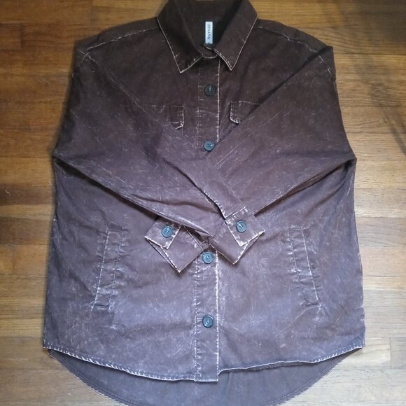 ZENANA oversized vintage washed shacket (M) - Picture 3 of 16